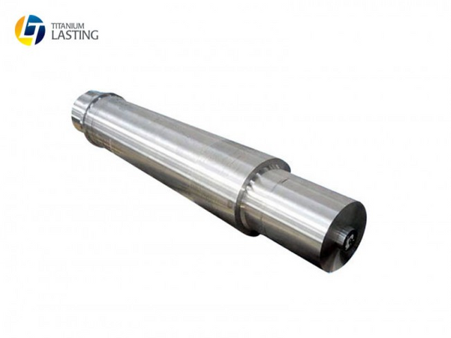 Eixo de tit&acirc;nio forjado